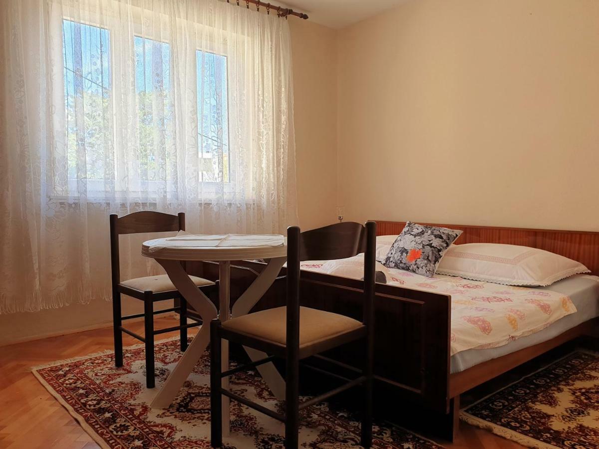 Guest House Miro Novalja Exterior photo